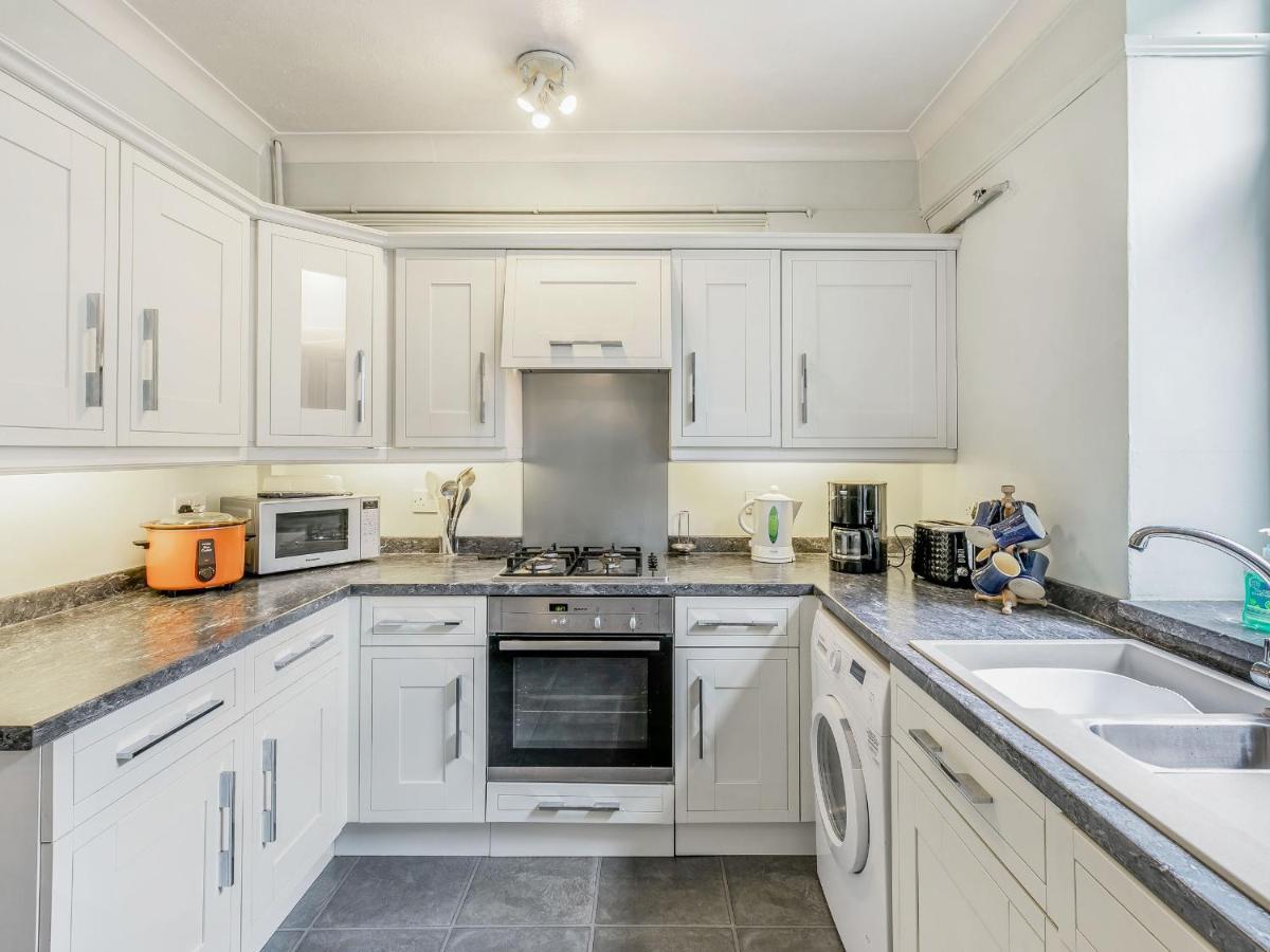 Rosskeen Villa Tideswell Eksteriør billede